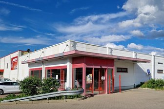 Oelsnitzer Narren ziehen in früheren Supermarkt um - Im ehemaligen Penny an der Untermarxgrüner Straße in Oelsnitz steigen ab November die Faschingsveranstaltungen des Oelsnitzer Carnevalsclubs (OCC) und zuvor das Oelsnitzer Bierfest.