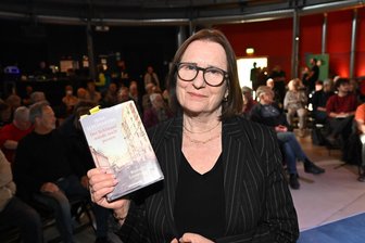 Ohne Angst, wohl aber mit Zorn: Friedensnobelpreisträgerin liest in Zwickau - Rund 80 Gäste waren zur Buchvorstellung von Irina Scherbakowa gekommen.