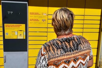 Ohne App bist du der Depp? Warum eine Packstation von DHL im Vogtland für Ärger sorgt - Und wie jetzt weiter? Die Packstation von DHL in Oelsnitz wurde auf eine ausschließlich App-basierte Technik umgestellt. Das hat bei Kunden am Anlaufpunkt an der Bachstraße nicht nur für Freude gesorgt.
