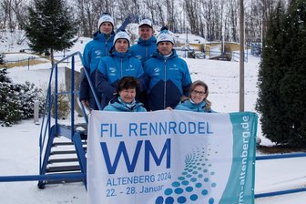 Ohne diese sechs Zwickauer geht bei der Rodel-WM in Altenberg fast gar nichts - Diese sechs Mitglieder der Abteilung Rodeln des ESV Lok Zwickau werden ab Freitag für einen ordnungsgemäßen Ablauf der Rodel-WM in Altenberg sorgen: Jens Markert, Sören Schmiedl (hinten von links), Sebastian Hobler, Frank Müller (Mitte von links) sowie Andrea Müller und Aline Hobler (vorn von links).