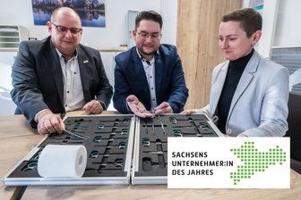 „Ohne uns würde mancher OP nicht funktionieren“: Medizin-Fachhandel aus dem Erzgebirge für Unternehmerpreis nominiert - Jens Klemm, Enrico Hesse und Nadine Flegel-Wolf führen gemeinsam das mittelständische Unternehmen Praximed in Zwönitz.