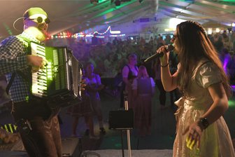 Oktoberfest, Singlewandern und eine spezielle Menschengattung: Das können Mittelsachsen am Wochenende erleben - Auf dem Festplatz in der Halsbrücker Straße steigt vom 20. bis 22. September das Oktoberfest.