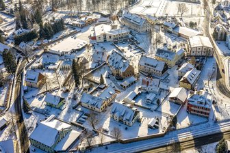 Olbernhau investiert eine halbe Million Euro in das Saigerhüttengelände, doch nun bröckelt der Mörtel - Das Areal der Saigerhütte in Olbernhau Grünthal aus der Vogelperspektive.