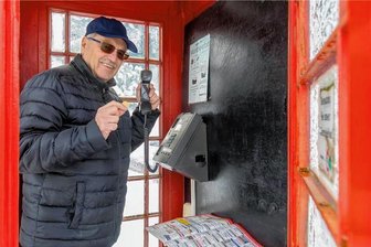 Olbernhau: Ist der erste private Münzfernsprecher Deutschlands auch der letzte? - Seit 1995 betreibt Stefan Hösel einen privaten öffentlichen Münzfernsprecher. 