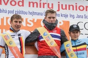 Olbernhau Ziel einer schwierigen Etappe - Emil Herzog, Per Strand Hagenes und Vlad van Mechelen (v. l.).
