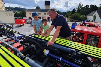Olbernhauer Feuerwehr verbindet Unterhaltung mit einem guten Zweck -