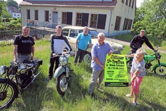 Oldtimer rollen in Brand-Erbisdorf an - Die Mitglieder des Stadtvereins Brand-Erbisdorf laden nach den Pandemiebeschränkungen wieder zu ihrem Oldtimertreffen ein. 