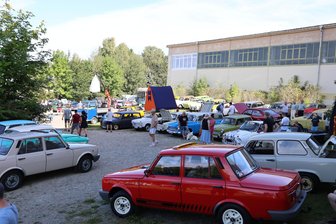 Oldtimertreffen in Kleinstadt im Erzgebirge: Organisatoren erwarten Hunderte Fahrzeuge - Am Sonntag findet das Oldtimertreffen in Geyer statt, hier ein Bild von 2024.