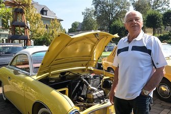 Oldtimertreffen in Schönheide bricht Rekord: Hunderte Teilnehmer zeigen besondere Schätze - Dieter Lorenz zeigte in Schönheide einen P70 Coupe Baujahr 1958 – eine Premiere dieses Fahrzeugtyps beim Oldtimertreffen.