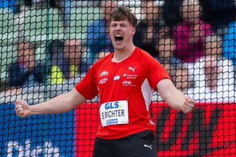 Olympia-Stars, Zeitplan, Eintritt: Was für das Leichtathletik-Meeting im Erzgebirge wichtig zu wissen ist - Der Gelenauer Steven Richter kann in dieser Saison viel jubeln, wie hier bei den Deutschen Meisterschaften in Dresden. Mit Platz 2 qualifizierte er sich für die Weltmeisterschaften. Am Freitag startet er in Thum.
