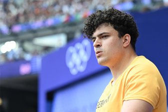 Olympische Spiele kurios: Und plötzlich war der Hammer vom deutschen Werfer weg - Da kann man schon mal ins Grübeln kommen: Nach einem guten Versuch des Hammerwerfers Merlin Hummel fanden die Kampfrichter die Einschlagstelle minutenlang nicht.