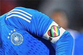 "One Love"- Kapitänsbinde: Freiberger sind gespalten -