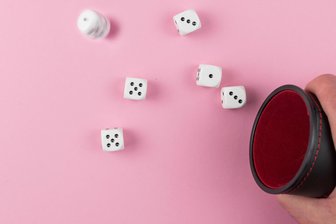 Online-Debatte am Donnerstag: Würfeln statt wählen? - Sollte besser ausgewürfelt werden, wer politische Entscheidungen trifft?