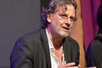 Operndoppel nach Coronapause: Musik geht unter die Haut - Gekonnt: Intendant Ralf-Peter Schulze hat das Operndoppel inszeniert.