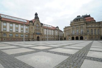 Opernhaus: Getanzte Märchenerzählung -