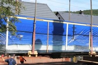 Opernwagen reist nach Marienberg - Der Wagen ist für weitere Arbeiten in die Bahnwerkstatt Marienberg gebracht worden.