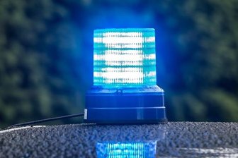 Opfer nach Raubüberfall in Flöha in Krankenhaus - Vier Jugendliche sollen in Flöha gemeinsam einen Mann schwer verletzt und ausgeraubt haben.