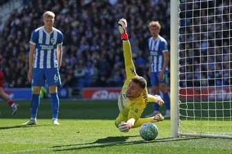 Oranje-Sorgen um Torwart Verbruggen - Bart Verbruggen hat sich im letzten Testspiel der Niederlande verletzt. (Archivbild)