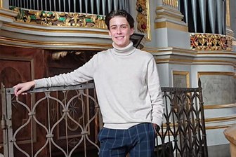 Orgelmusik erklingt zur Mittagszeit in Oederan - Jonathan Weiler, Bundesfreiwilliger im Freiberger Dom, wird bei der Orgelmusik am Mittag in Oederan die dortige Silbermannorgel spielen