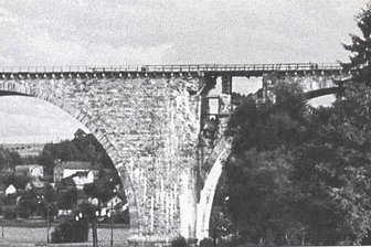 Ortschronist setzt Vortrag über Kriegsende in Lengenfeld fort - Im April 1945 sprengten deutsche Soldaten die Fahrbahn und unterbrach die Nebenbahn Reichenbach-Lengenfeld.