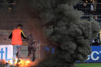 Ostderby Magdeburg - Dresden von Ausschreitungen begleitet - 