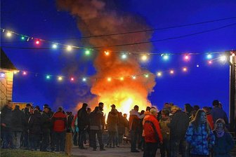 Osterfeuer: Wo wird dem Hasen warm ums Herz? - In Moosheim wird das Osterfeuer schon am Gründonnerstag entzündet. 