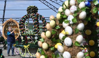 Osterzauber im Vogtland: Ein Fest der Farben, Traditionen und Gemeinschaft - Der Osterpfad im Vogtland erstreckt sich von Cheb über Bad Elster nach Berga an der Elster, dem Sitz des organisierenden Vereins Thükop. 