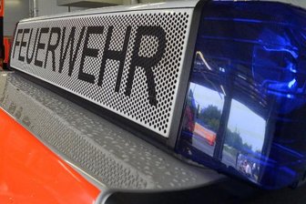 Paar bei Hausbrand schwer verletzt -