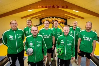 Packen die Kegler von Grün-Weiß Mehltheuer die Rückkehr in die 2. Bundesliga? - Die Kegler von Grün-Weiß Mehltheuer. Von links: Florian Lamprecht, Stefan Krause, Thomas Großer, Andy Spranger, René Dietzsch, Stefan Großer, Lutz Möckel und Daniel Höring. Aus dem Stammteam fehlt auf dem Bild Alexander Kelz.