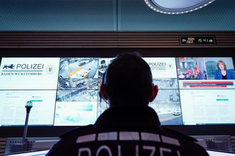 Palantir: Wird die umstrittene Software bald von Sachsens Polizei benutzt? - Für Ermittler ist die Software Gotham der umstrittenen US-Firma Palantir der Goldstandard, für Bürgerrechtler und Datenschützer Teufelszeug.