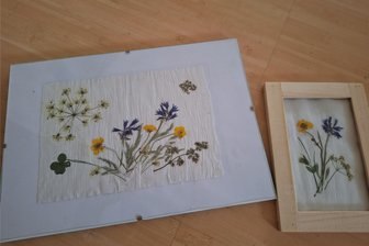 Papier schöpfen beim Pausaer Heimatverein - Bilder aus selbst geschöpftem Papier.