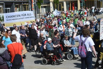 Parade der Vielfalt zieht durch Chemnitz - 