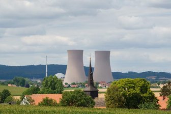 Pariser Atomkurs - Zweifel unerwünscht -
