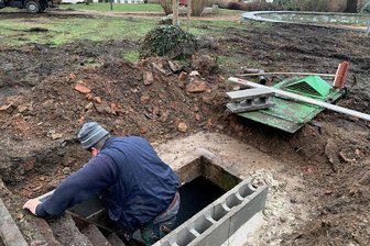 Park des Friedens in Reichenbach wird umgestaltet - Die Brunnenstube im Park des Friedens wird derzeit aufgemauert und erhält eine neue Abdeckung.Das ist aber nur ein Teil der Arbeiten bis zum Frühjahr. Foto: Stadtverwaltung Reichenbach