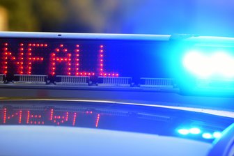 Parkplatz-Rempler vor Döner-Imbiss in Burgstädt - Die Rochlitzer Polizei sucht Zeugen zu einem Unfall in Burgstädt.