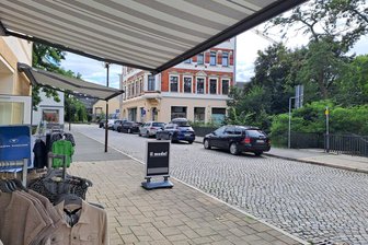 Parkverbot: Nicolaibrücke in Glauchau macht Probleme - Die Parkplätze auf der Nicolaibrücke werden aus Sicherheitsgründen gesperrt.