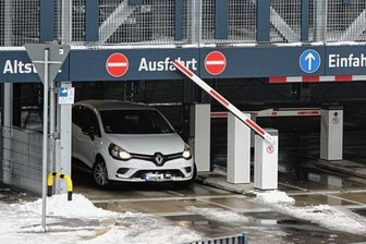 Parkzeit in der Altstadt wird verkürzt - Seit knapp zwei Monaten ist das Parkhaus an der Erlaer Straße nutzbar. 