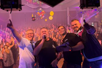 Party im Schützenhaus: So feiert Penig die 80er- und 90er-Jahre - 
