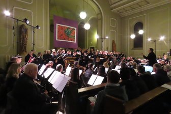 Passionskonzerte in Werdau und Crimmitschau: Klassikgenuss mit freiem Eintritt - Am Karfreitag spielt das Collegium Musicum in der Bonifatiuskirche an der Werdauer Holzstraße.