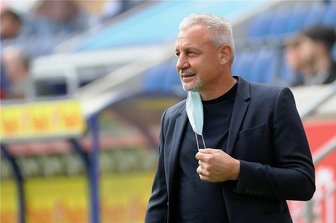 Pavel Dotchev zurück bei Erzgebirge Aue: Der Rückkehrer legt los - Mit der Erfahrung aus 561 Spielen als Cheftrainer will Pavel Dotchev dem FC Erzgebirge nun als Sportdirektor auf dem Weg zum Ligaerhalt helfen.