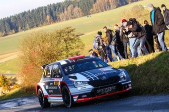 Pechsträhne hält bis zum Heimfinale an - Carsten Mohe und Alexander Hirsch auf einem Abschnitt der Sachsen-Rallye, als die Erzgebirger noch gut im Rennen lagen. 