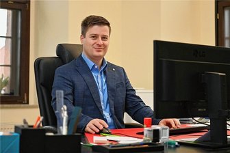 Penig: Rückblick und Ausblick des Bürgermeisters: Karat-Konzert und der Wunsch nach Millionen Euro - Seit 2020 im Amt, André Wolf, dreifacher Familienvater, Tischtennispieler, Ingenieur und Bürgermeister der Stadt Penig.