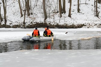 Penig: Suche nach vermisster Frau soll am Freitag fortgesetzt werden - Rettungskräfte hatten seit Mittwoch nach der Vermissten gesucht.