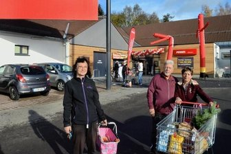 Penny in Falkenstein jetzt neu - Am Falkensteiner Hangweg 9 hat am gestrigen Donnerstag der Discounter Penny nach umfassender Modernisierung wiedereröffnet.
