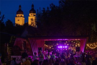 Perfekte Sommer-Oldie-Nacht der Plauener Weberhäuser - Die Stimmung der Sommeroldienacht an den Weberhäusern war perfekt.