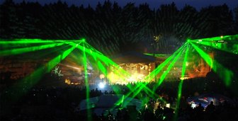"Performances zum Stein"
