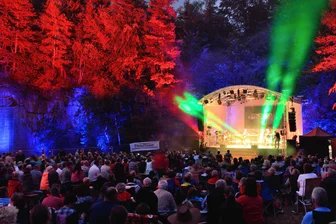 Performance zum Stein: Warum der Rochlitzer Berg nur alle zwei Jahre rockt - Die Performance zum Stein auf dem Rochlitzer Berg gibt es wieder am Freitag.