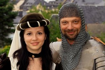 Burgfräulein und Ritter