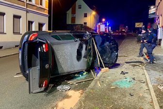 Person bei Verkehrsunfall in Schneeberg leicht verletzt -