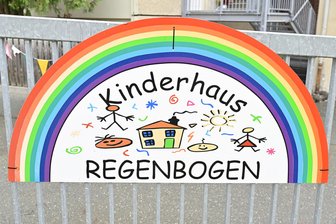 Personalkosten in Vogtland-Gemeinde sinken: Der Grund ist traurig - Das Kinderhaus Regenbogen in Bobenneukirchen besteht seit 26 Jahren.